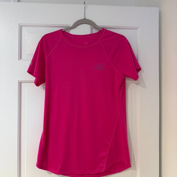 Vineyard Vines Women's Performance Short Sleeve Tee -- Medium - Picture 1 of 3